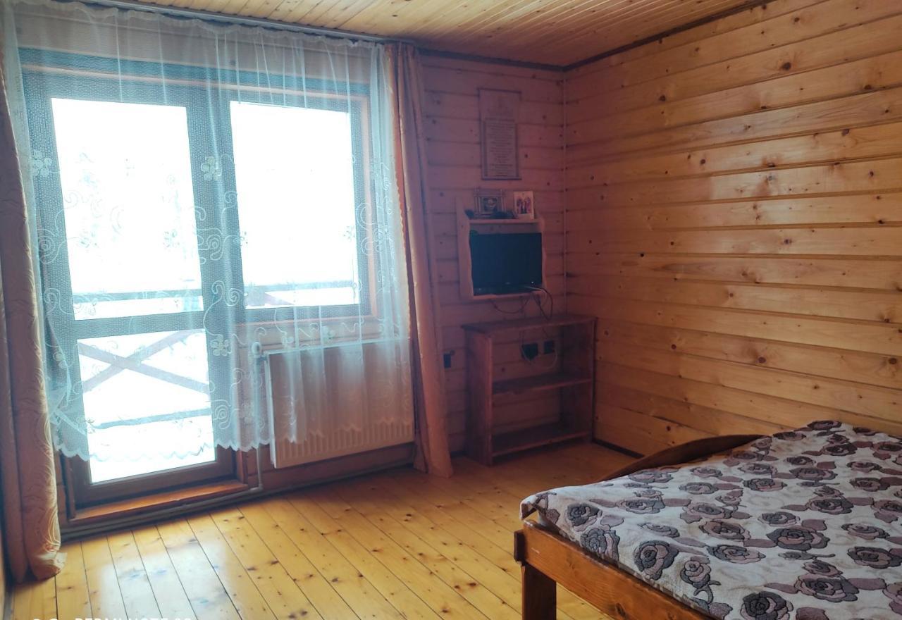 Smerekova Hata Oryavchyk Buitenkant foto