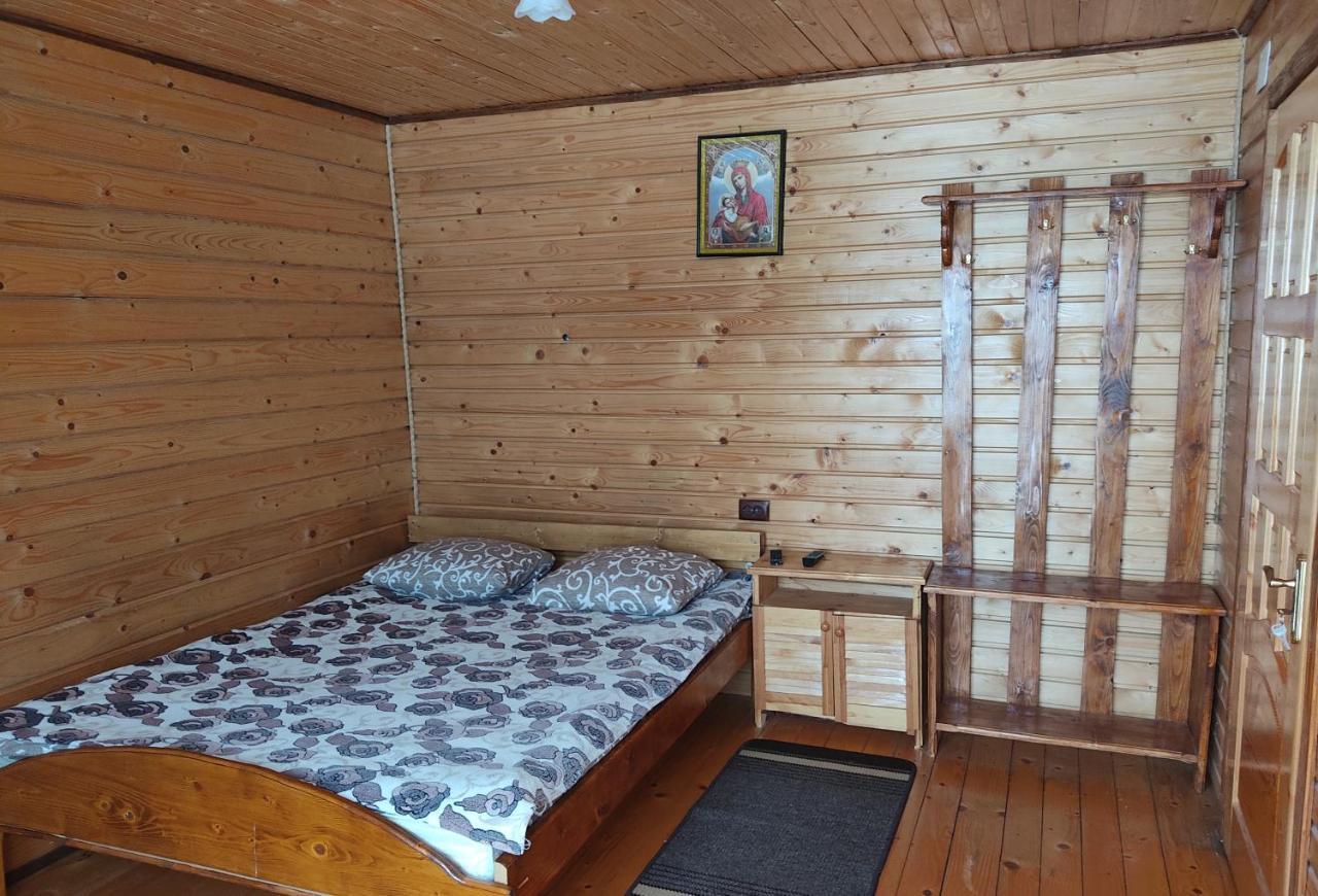 Smerekova Hata Oryavchyk Buitenkant foto