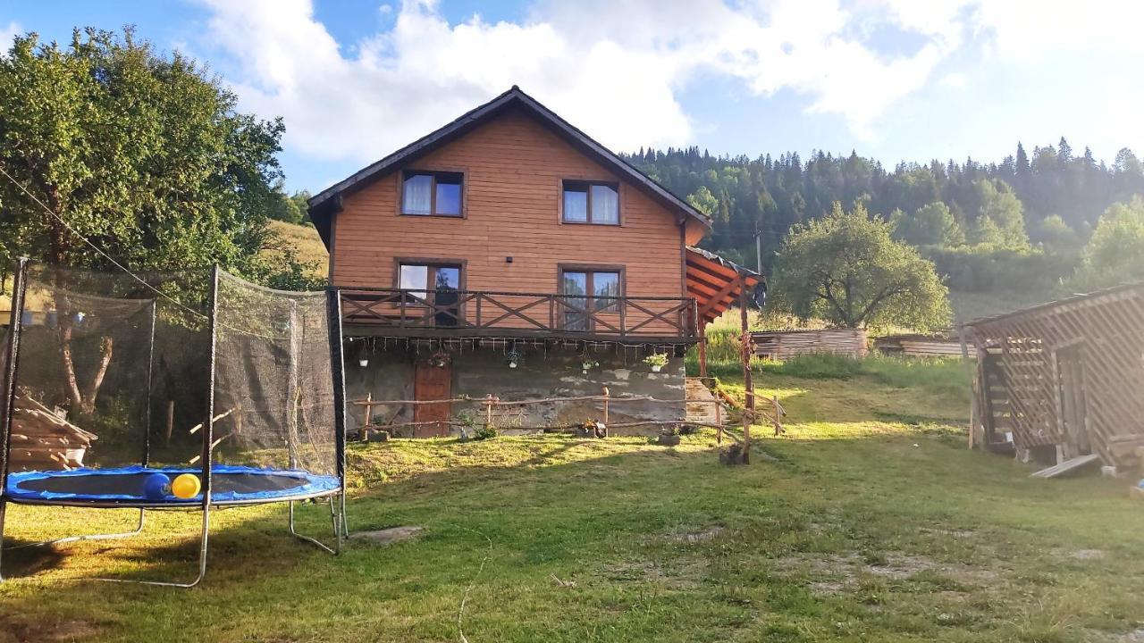 Smerekova Hata Oryavchyk Buitenkant foto